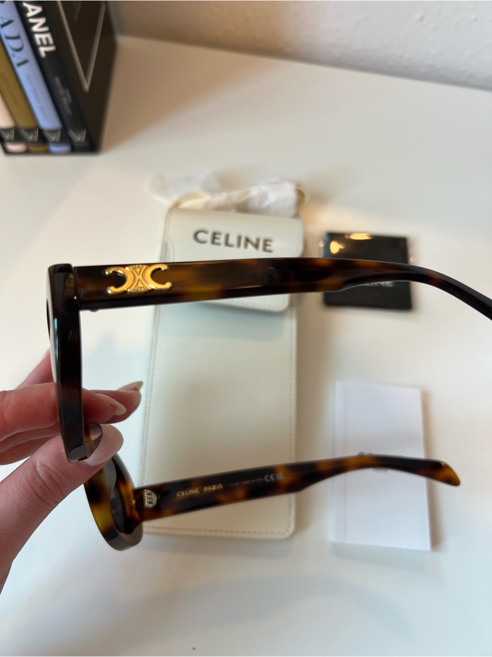 CELINE Tortoiseshell Oval Sunglasses - gently worn! - Picture 6 of 17